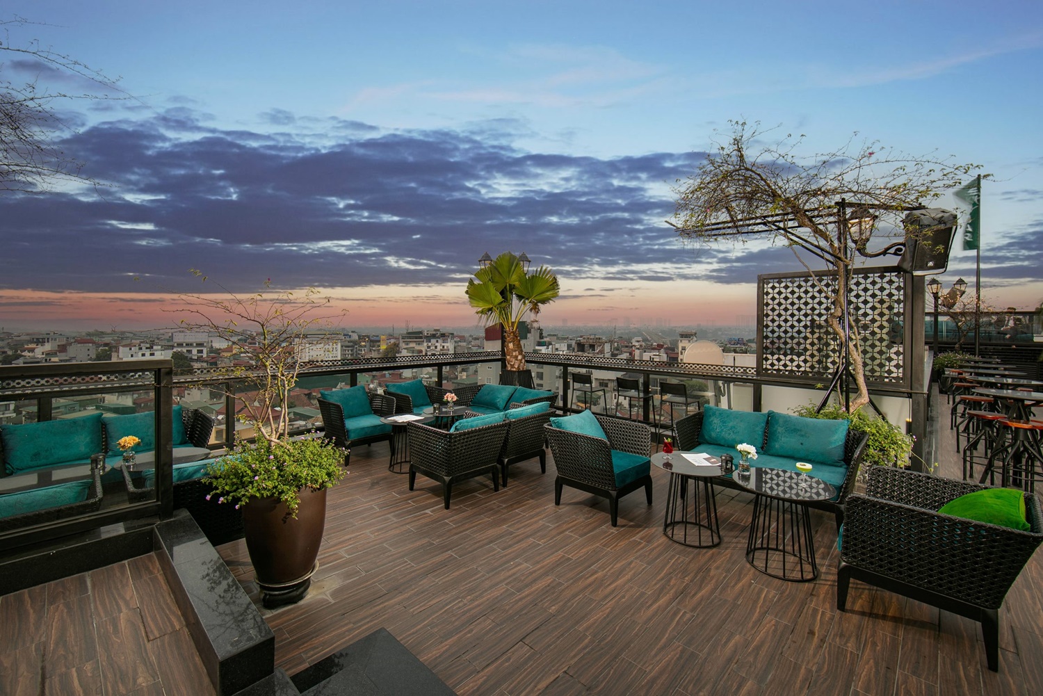 Diamond Sky Bar